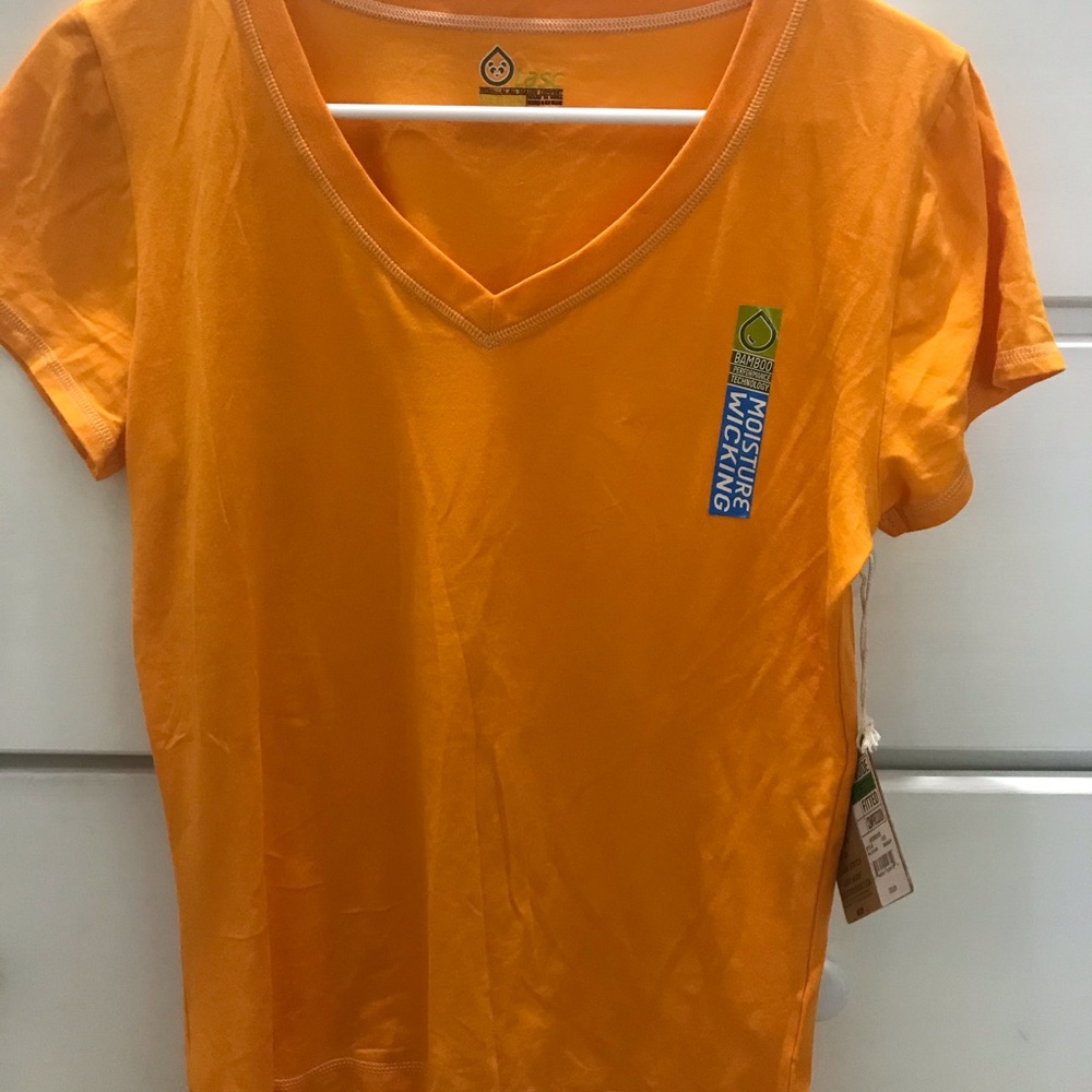 Tasc Performance V Neck NWT